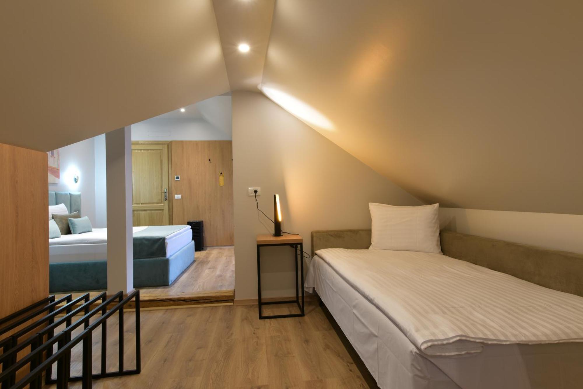 Prinz Gregor Hotel Braşov Buitenkant foto