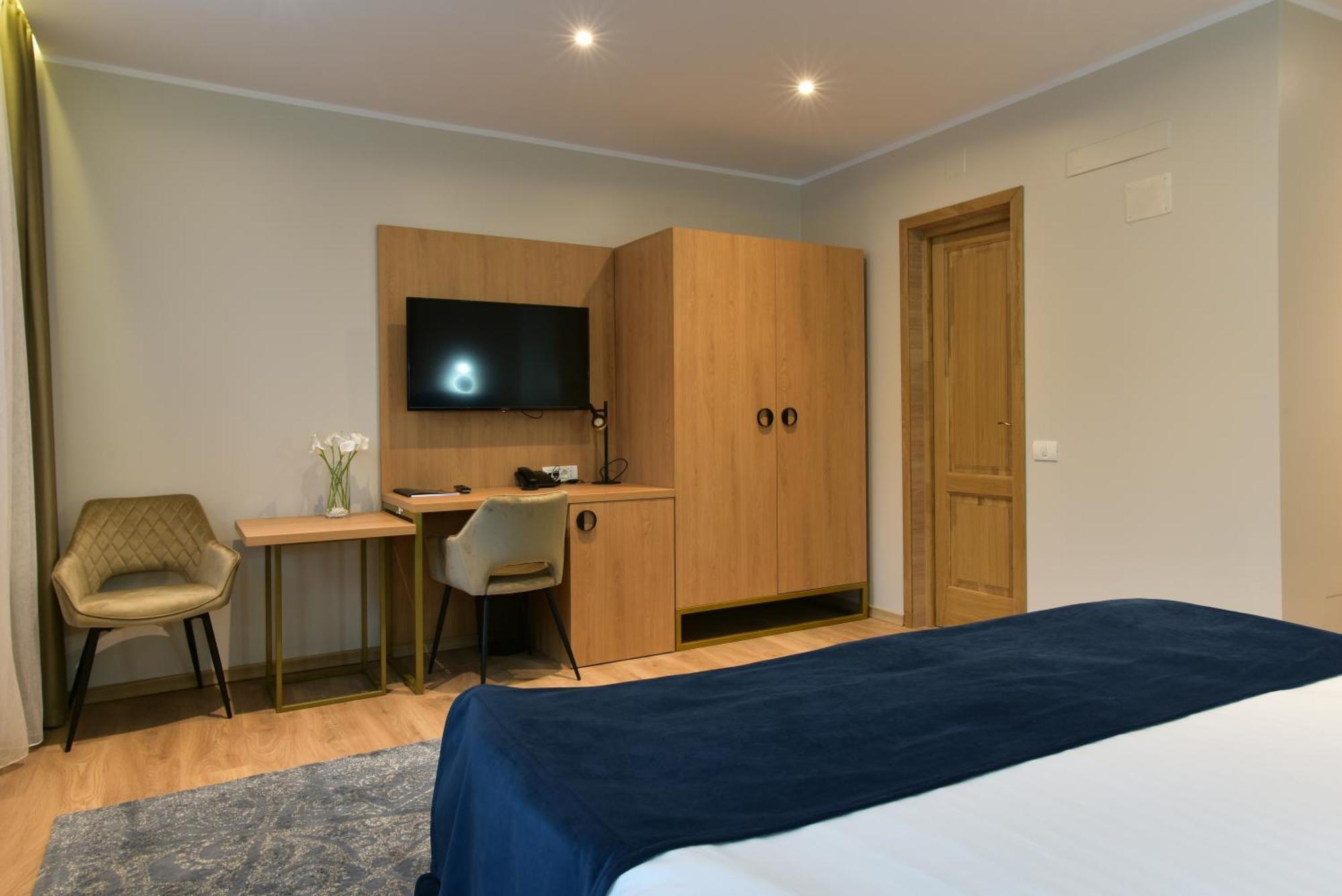 Prinz Gregor Hotel Braşov Buitenkant foto
