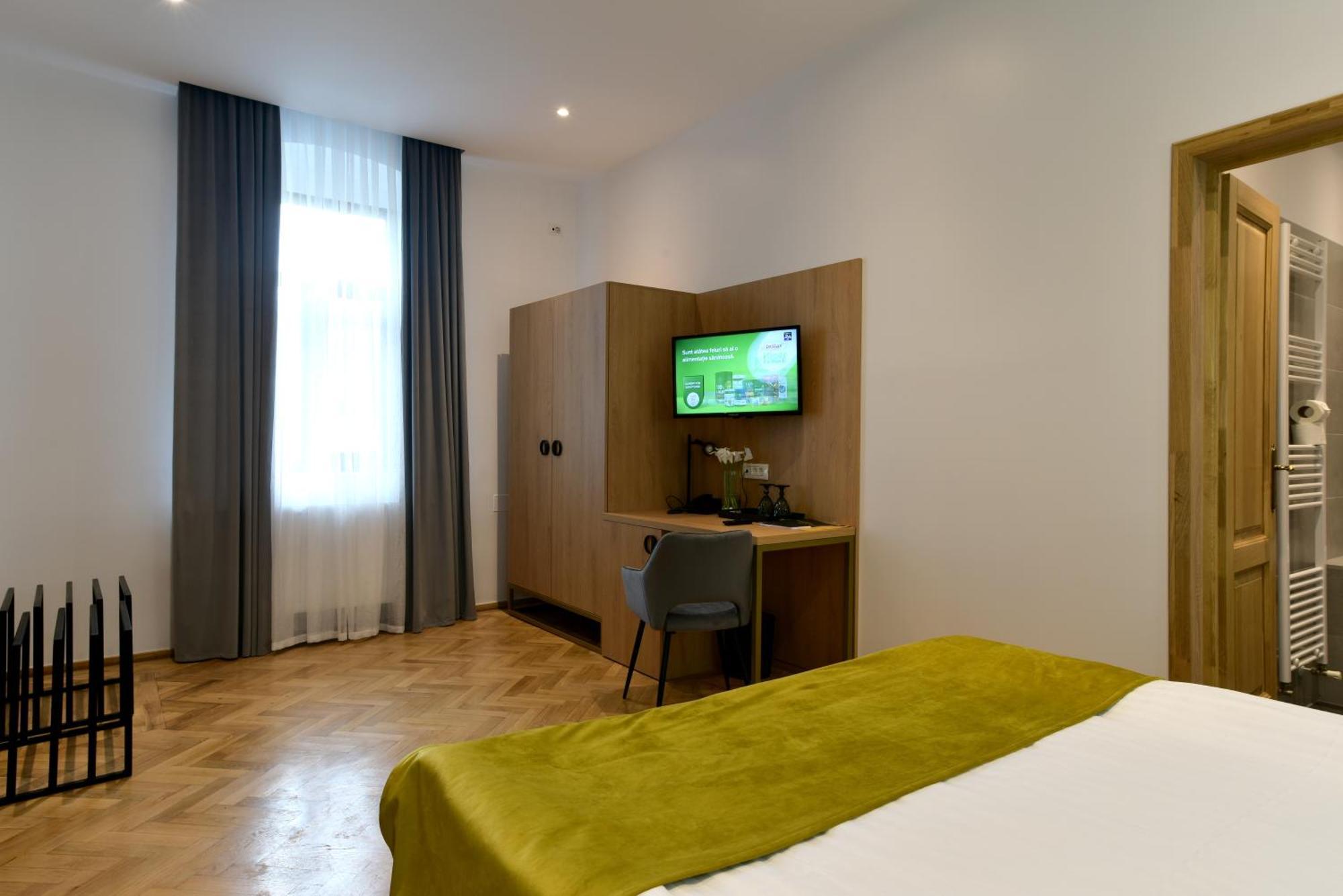 Prinz Gregor Hotel Braşov Buitenkant foto
