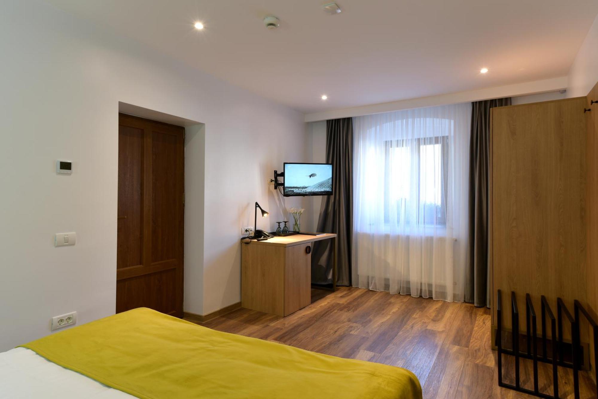 Prinz Gregor Hotel Braşov Buitenkant foto