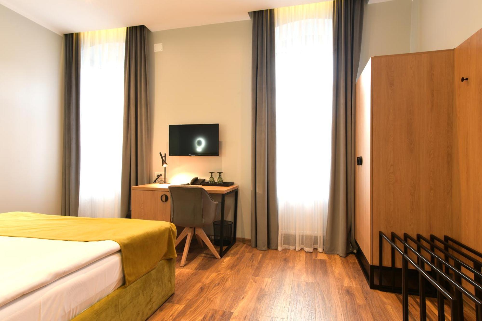 Prinz Gregor Hotel Braşov Buitenkant foto