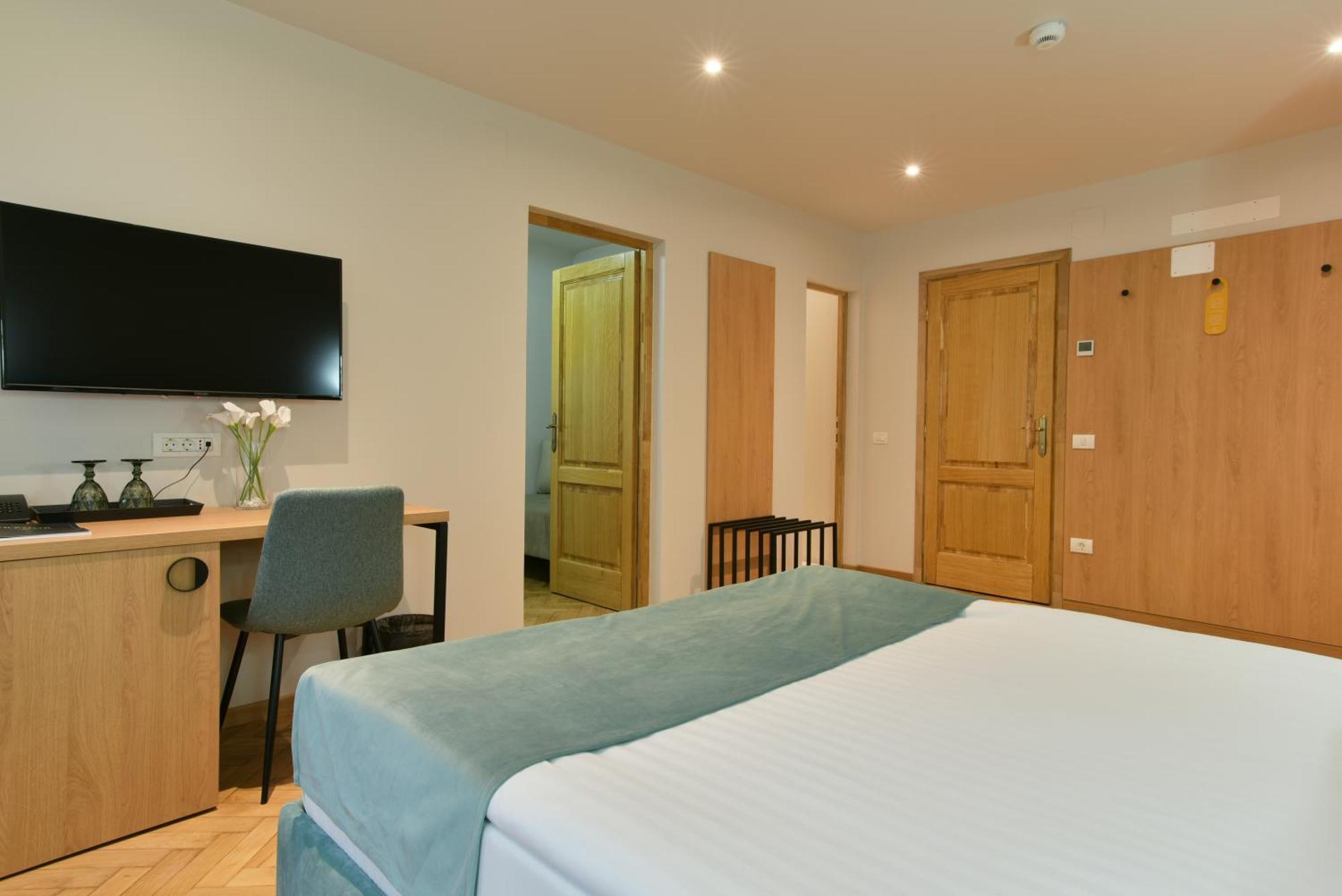 Prinz Gregor Hotel Braşov Buitenkant foto
